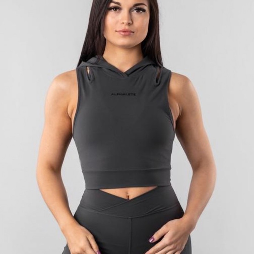 Alphalete slashed cropped hoodie size medium